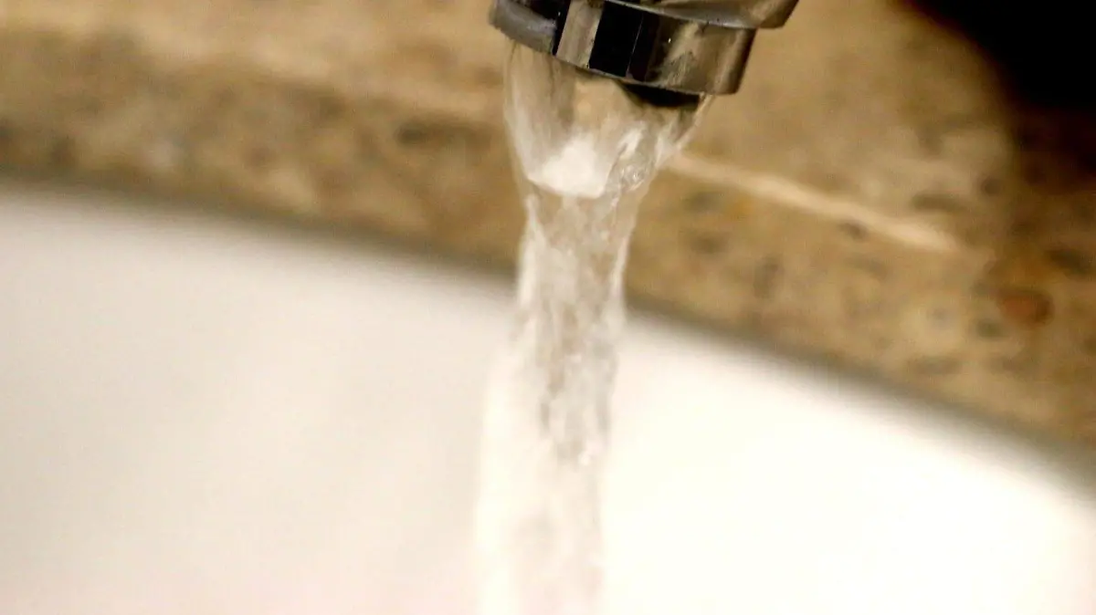 agua potable llave 1